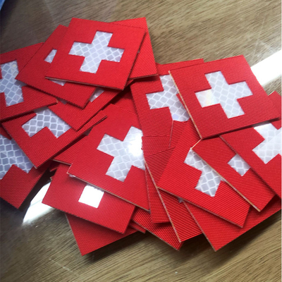स्विट्ज़रलैंड फ्लैग आईआर इन्फ्रारेड पैच कॉर्डरा फैब्रिक चिपकने वाला पीएमएस