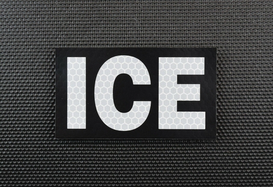 ICE IR रिफ्लेक्टिव पैच Merrowed बॉर्डर टवील फैब्रिक Camo फैब्रिक बैकग्राउंड